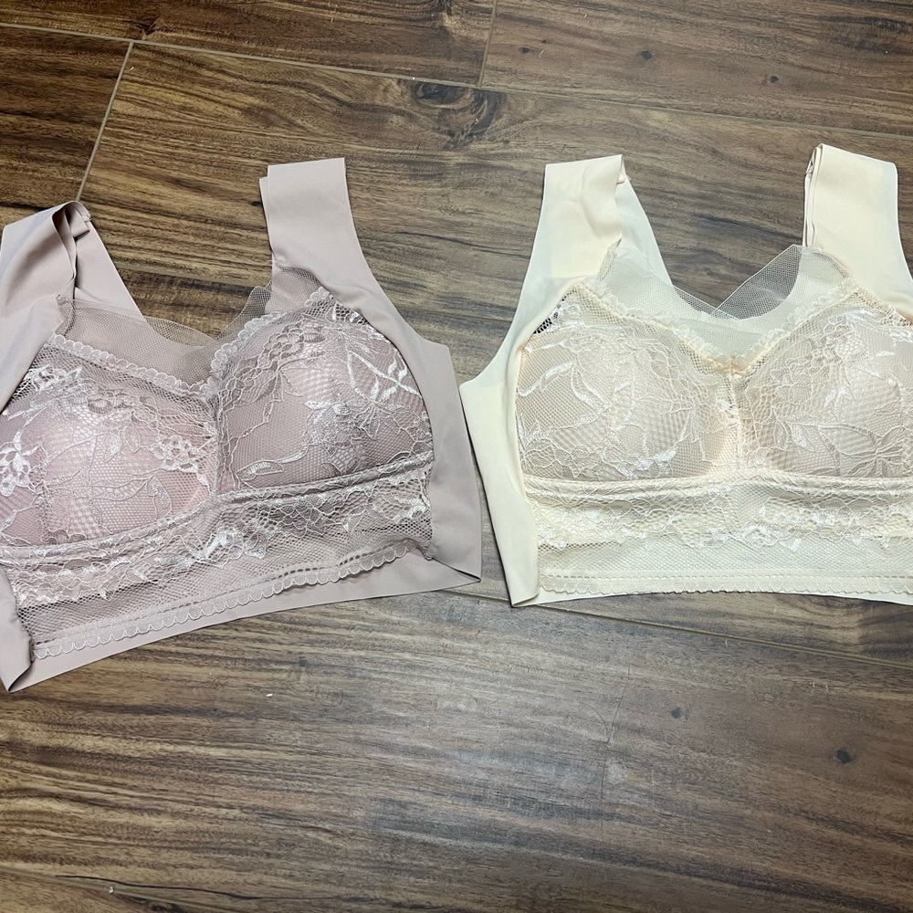 - Lot of 2 Lacy sheer bras, size Small, new - Picture 6 of 10